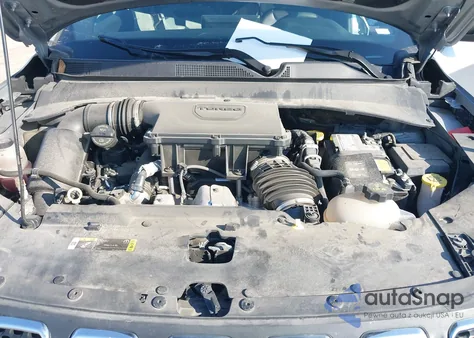 2024 Jeep Compass Latitude 4X4 z USA, uszkodzony, nr VIN 3C4NJDBN2RT607133